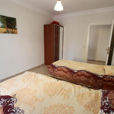 Apartment Banana A *